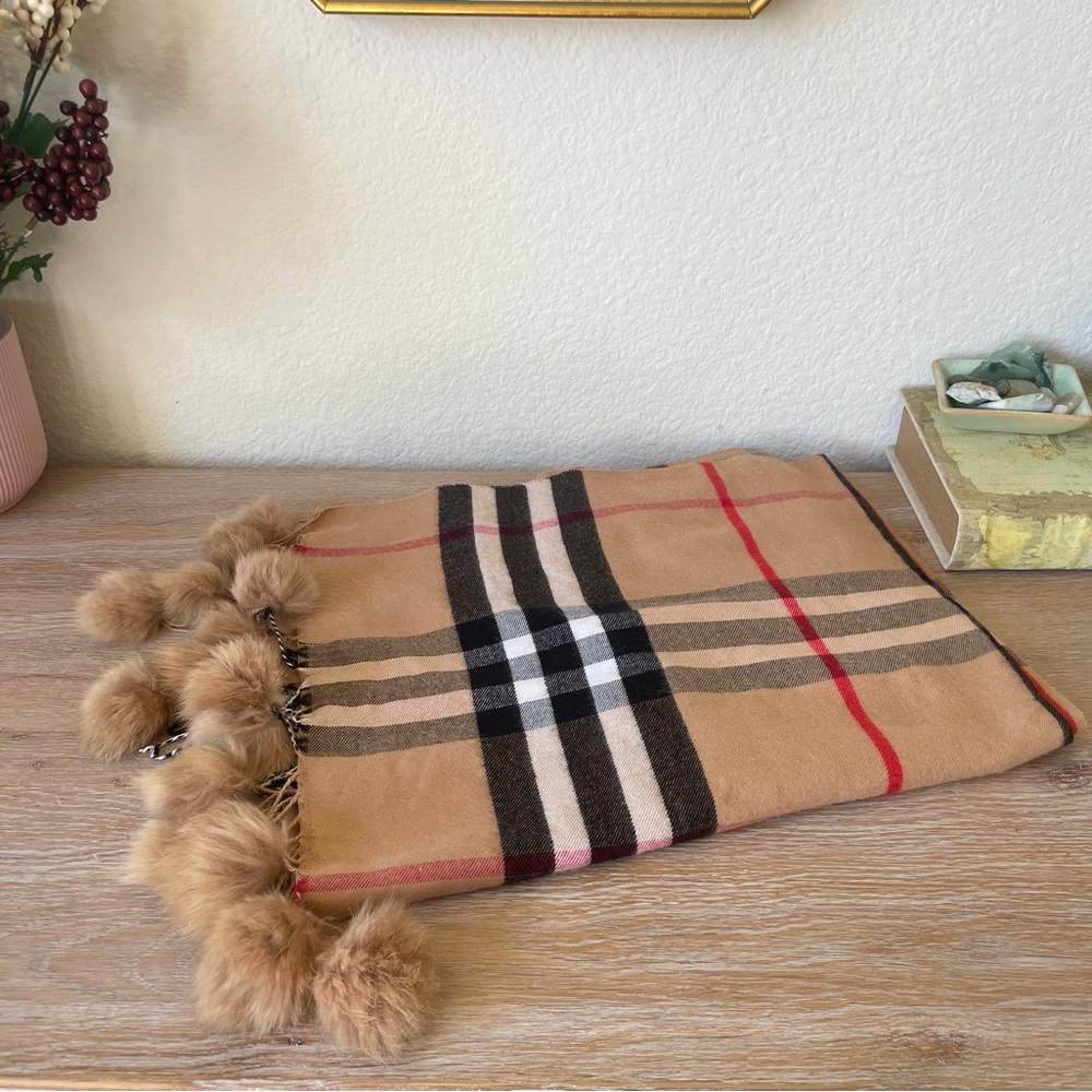 100% cashmere scarf NEW